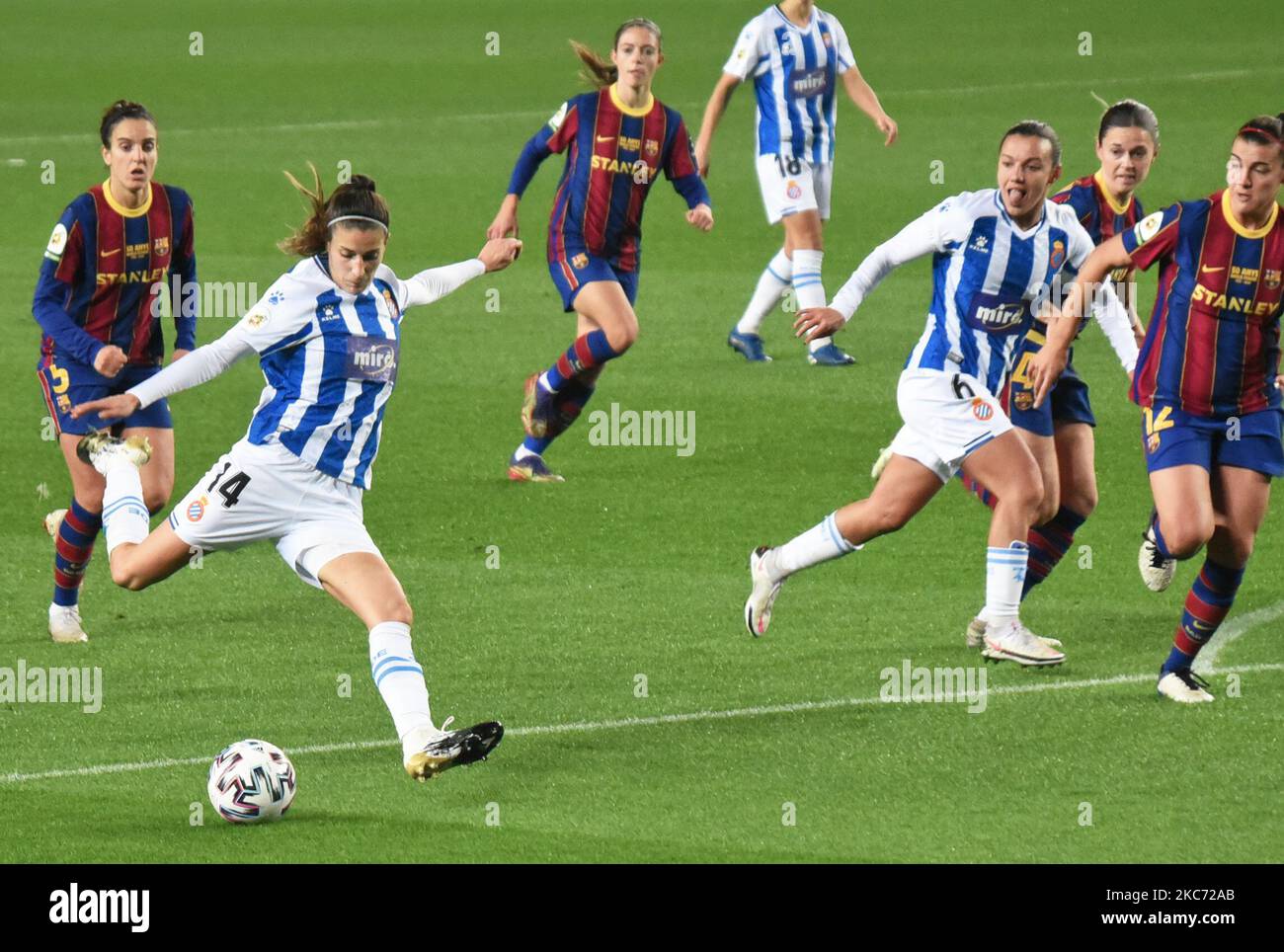 Laura Fernandez pendant le match entre le FC Barcelone et le RCD Espanyol, correspondant à la semaine 14 de la Liga Primera Iberdrola, joué au Camp Nou Stadium pour la première fois dans les cinquante dernières années, le 06th janvier 2021, à Barcelone, en Espagne. (Photo de Noelia Deniz/Urbanandsport/NurPhoto) Banque D'Images