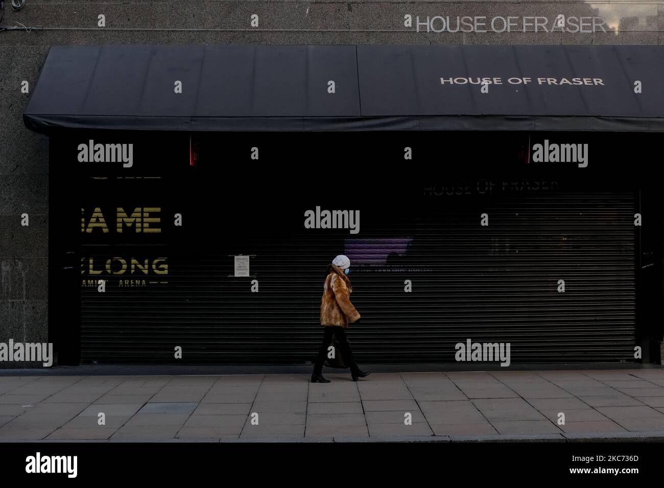 Vue générale de la rue Oxford, près de la rue vide, lors de la première semaine du troisième confinement national de niveau 5, a annoncé de combattre la pointe de Covid-19 putbreak, à Londres sur 7 janvier 2021. Le Royaume-Uni a pour objectif de vacciner tous les plus de 70s 000 personnes, les personnels de santé de première ligne et les plus cliniquement vulnérables d’ici la mi-février, date à laquelle ses règles actuelles de verrouillage seront réexaminées. Cela exigerait environ 13 millions de vaccinations Covid-19. Mardi, le pays avait vacciné plus de 1,3 millions de personnes. (Photo par Alberto Pezzali/NurPhoto) Banque D'Images