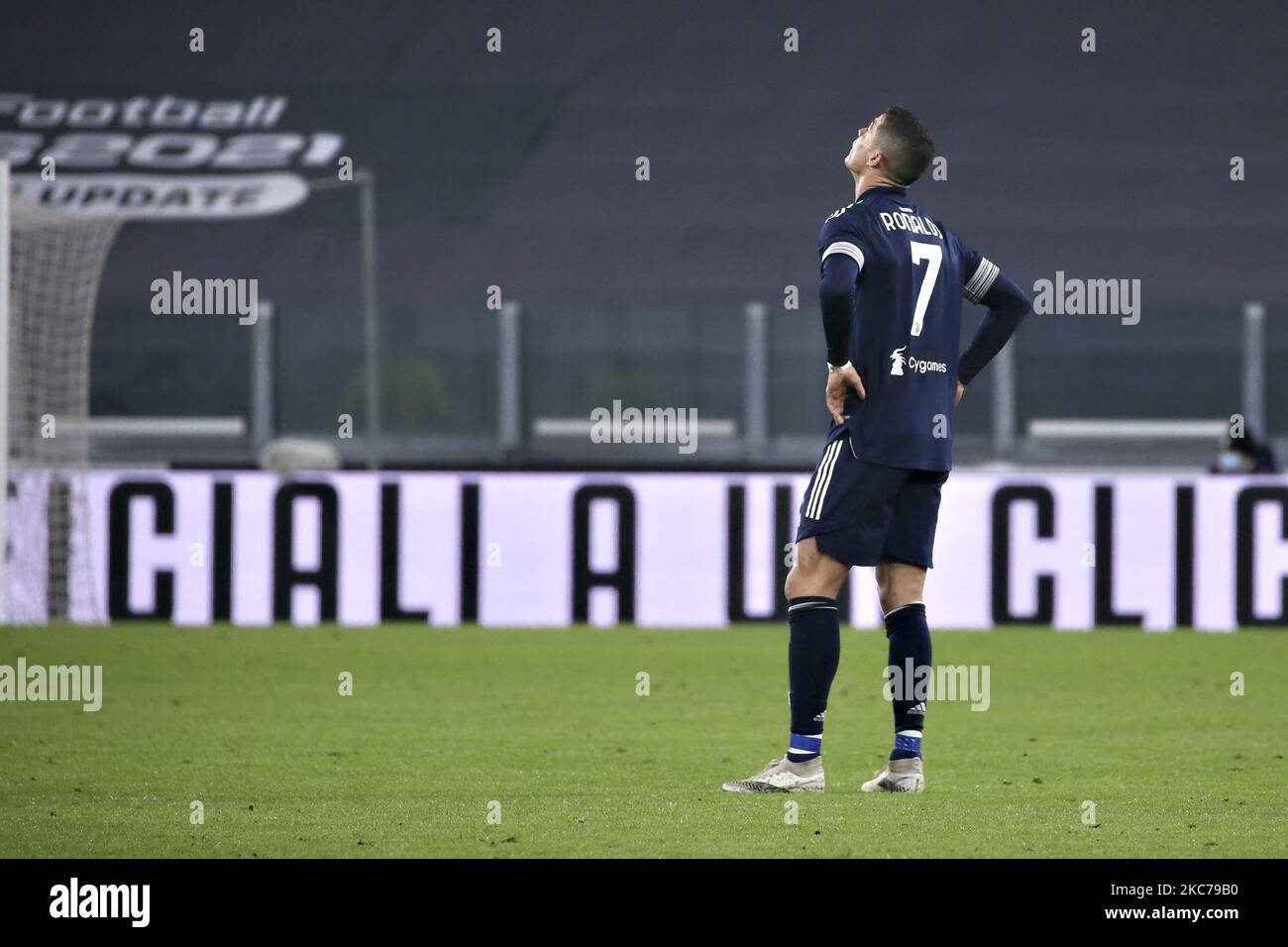 Cristiano Ronaldo de Juventus montre sa déjection lors de la série Un match entre Juventus et US Sassuolo au stade Allianz sur 10 janvier 2021 à Turin, Italie. (Photo de Giuseppe Cottini/NurPhoto) Banque D'Images