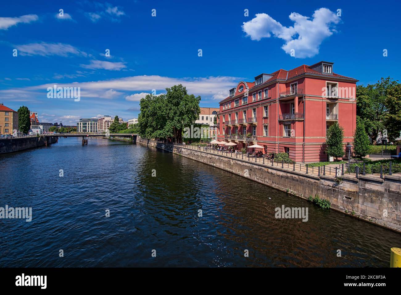 Une vue magnifique sur le canal Oder-Spree en Allemagne. Banque D'Images