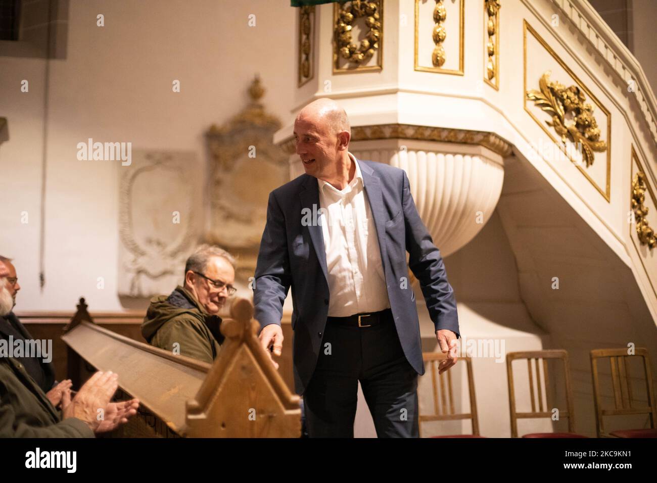 Wirtschafts- und Wissenschaftsminister Wolfgang Tiefensee BEI dem Vortrag „Wir müssen reden! Ein LOB aufs Zuhören, Umdenken, Machen“ im Rahmen der „Ba Banque D'Images