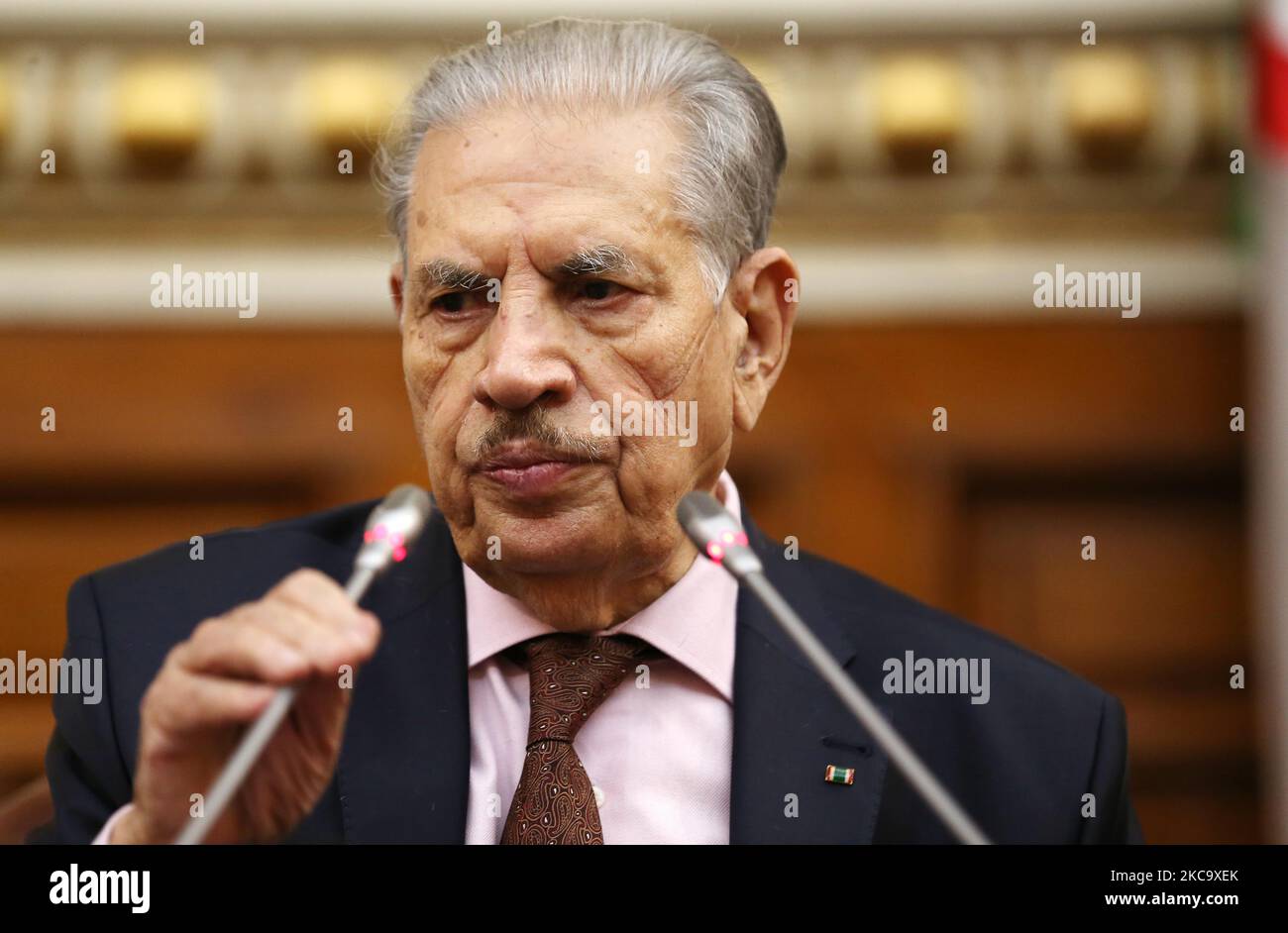 Salah Goudjil a été élu Président du Conseil de la Nation (Sénat) à Alger (Algérie) sur 24 février 2021, au cours d'une séance plénière. La majorité absolue des sénateurs a voté pour Salah Goudjil. (Photo par APP/NurPhoto) Banque D'Images