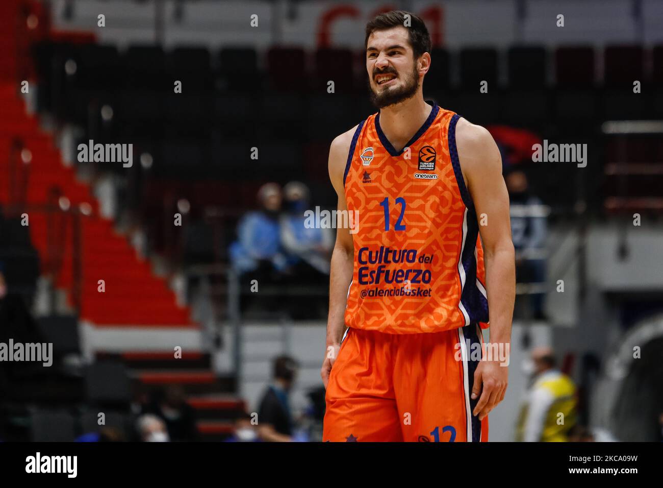 Nikola Kalinic, de Valence, réagit lors du match de basketball de l'Euroligue entre Zenit Saint-Pétersbourg et Valencia basket sur 25 février 2021 à l'arène de Sibur à Saint-Pétersbourg, en Russie. (Photo de Mike Kireev/NurPhoto) Banque D'Images