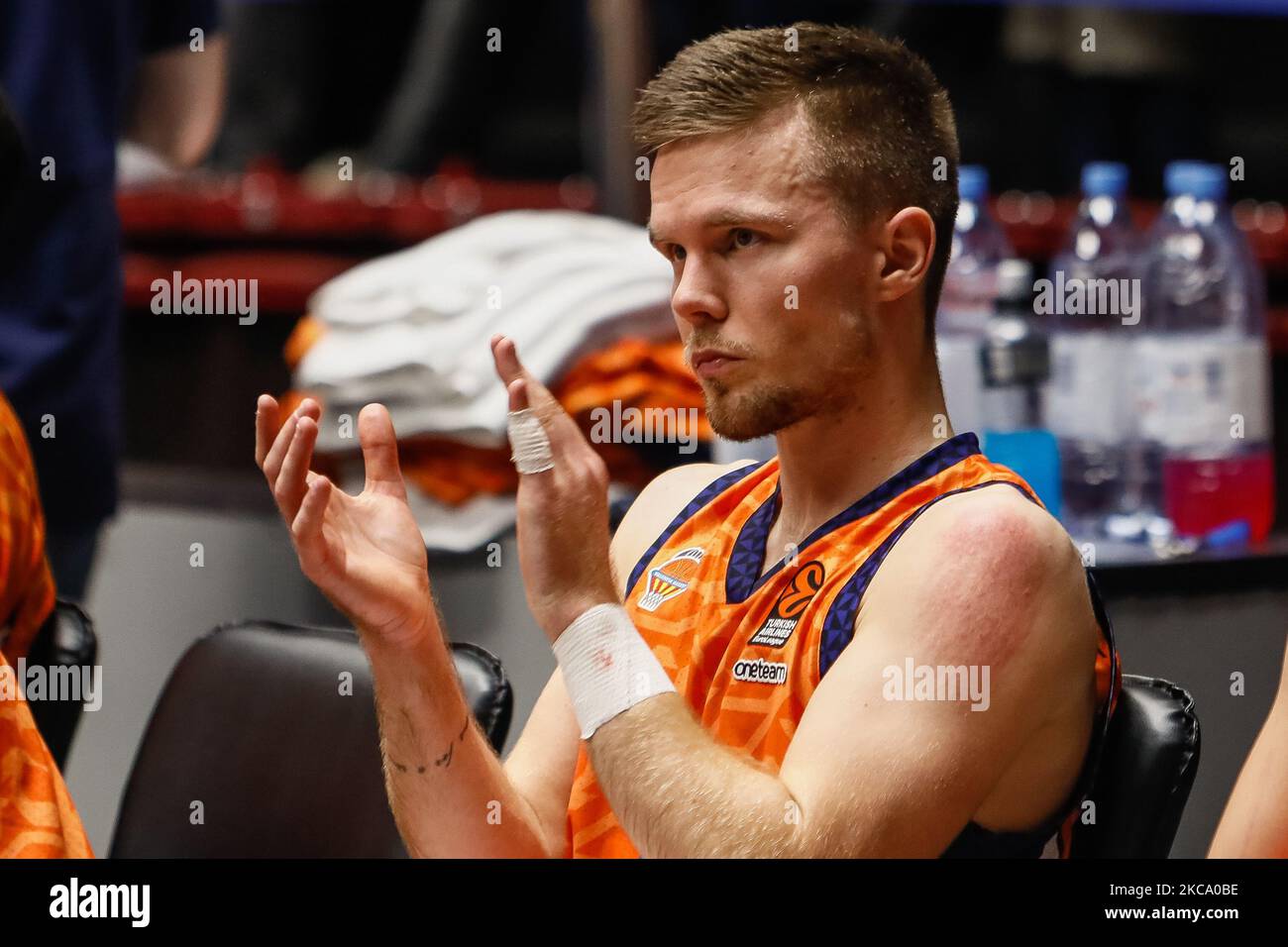 Martin Hermannsson de Valence réagit lors du match de basket-ball de l'Euroligue entre Zenit Saint-Pétersbourg et Valencia basket sur 25 février 2021 à l'arène de Sibur à Saint-Pétersbourg, en Russie. (Photo de Mike Kireev/NurPhoto) Banque D'Images