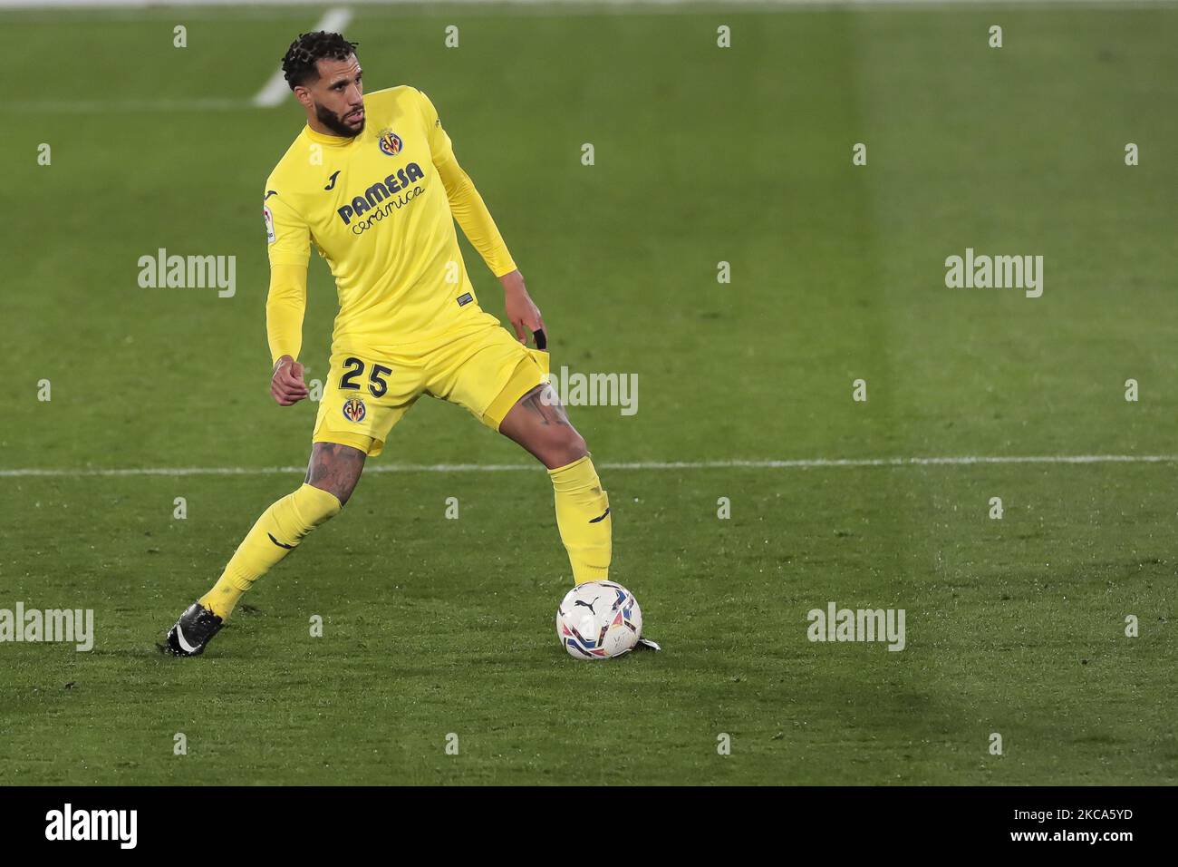 Mariano Damian Barbosa de Villarreal pendant le match espagnol de la Liga entre Villarreal cf et l'Atletico de Madrid au stade de la Ceramica sur 28 février 2021. (Photo de Jose Miguel Fernandez/NurPhoto) Banque D'Images