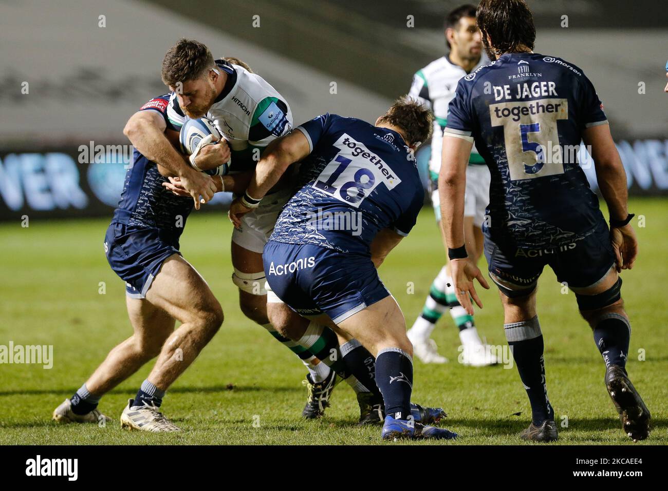 Darren Barry, de Newcastle Falcons, poursuit le match de Premiership Gallagher entre sale Sharks et Newcastle Falcons au stade AJ Bell, Eccles, le vendredi 5th mars 2021. (Photo de Chris Lishman/MI News/NurPhoto) Banque D'Images