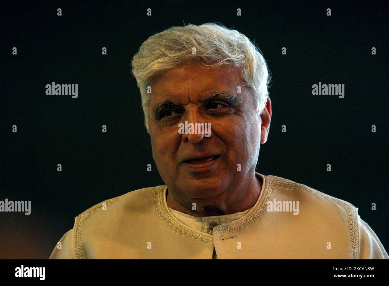 Le poète indien, scénariste et parolier Javed Akhtar assiste au lancement d'une vidéo musicale au Méridien à New Delhi sur 11 mars 2021. (Photo de Mayank Makhija/NurPhoto) Banque D'Images