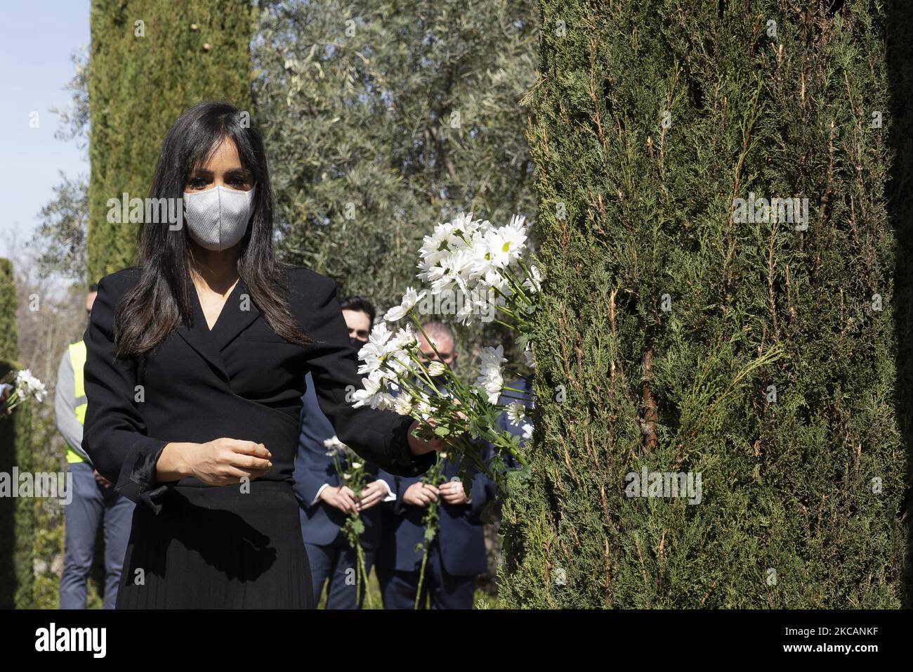 Begoña Villacís lors de l'acte de l'Association des victimes du terrorisme pour la Journée européenne des victimes du terrorisme à l'occasion du 17th anniversaire de l'attentat de 11 M, dans la Forêt de souvenir du Parc du Retiro, à Madrid (Espagne), 11 mars 2021. (Photo par Oscar Gonzalez/NurPhoto) Banque D'Images