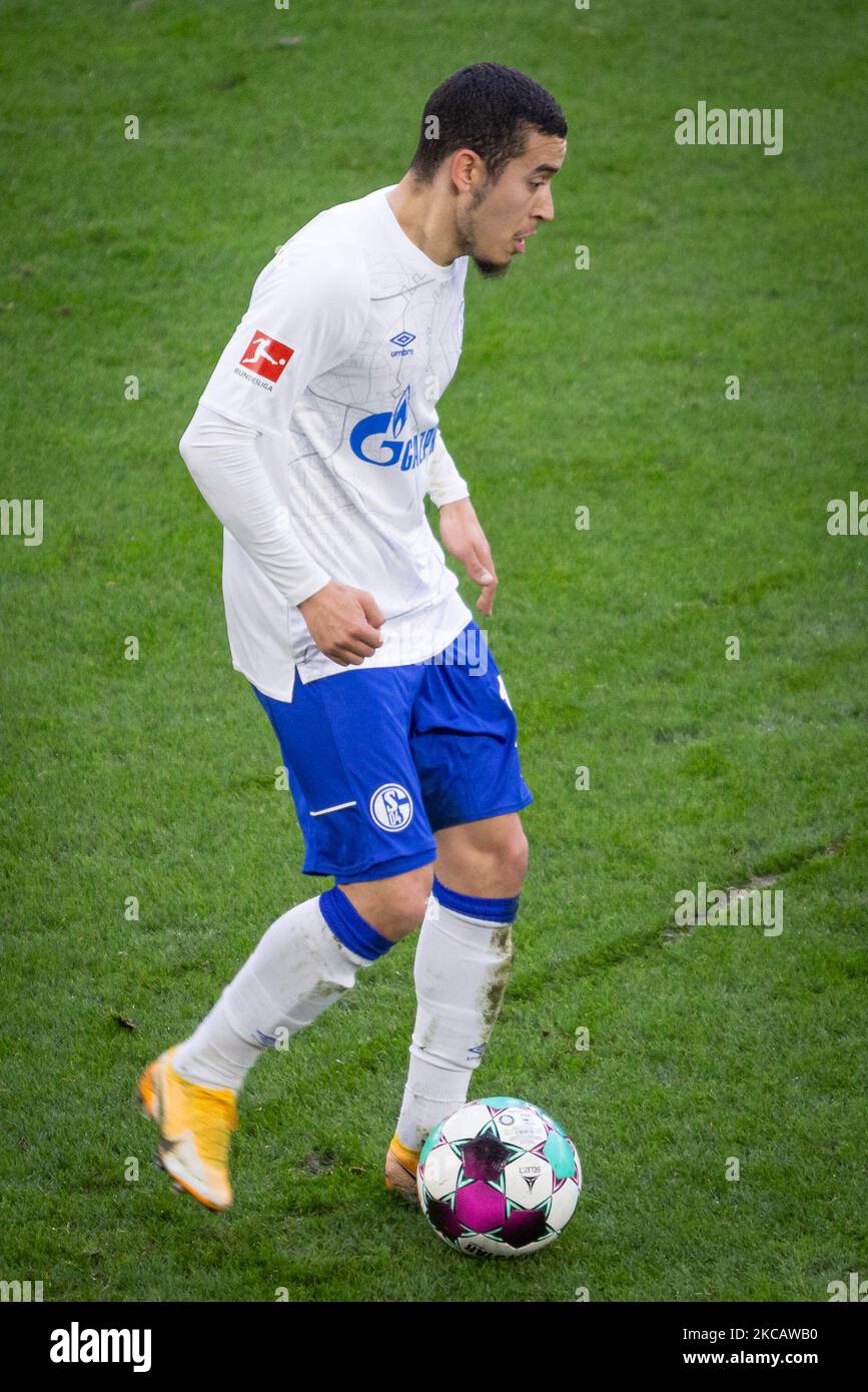 William de Asevedo Furtado du FC Schalke 04 court avec le ballon pendant le match de Bundesliga entre VfL Wolfsburg et le FC Schalke 04 à Volkswagen Arena sur 13 mars 2021 à Wolfsburg, Allemagne. (Photo de Peter Niedung/NurPhoto) Banque D'Images