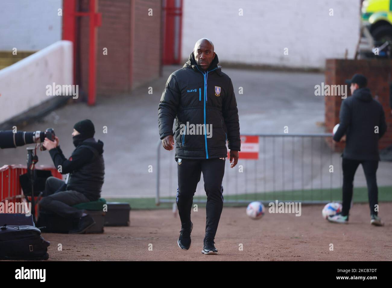 Darren Moore, directeur du mercredi à Sheffield, après le match de championnat SkyBet entre Barnsley et Sheffield mercredi à Oakwell, Barnsley, le samedi 20th mars 2021. (Photo de Pat Scaasi/MI News/NurPhoto) Banque D'Images