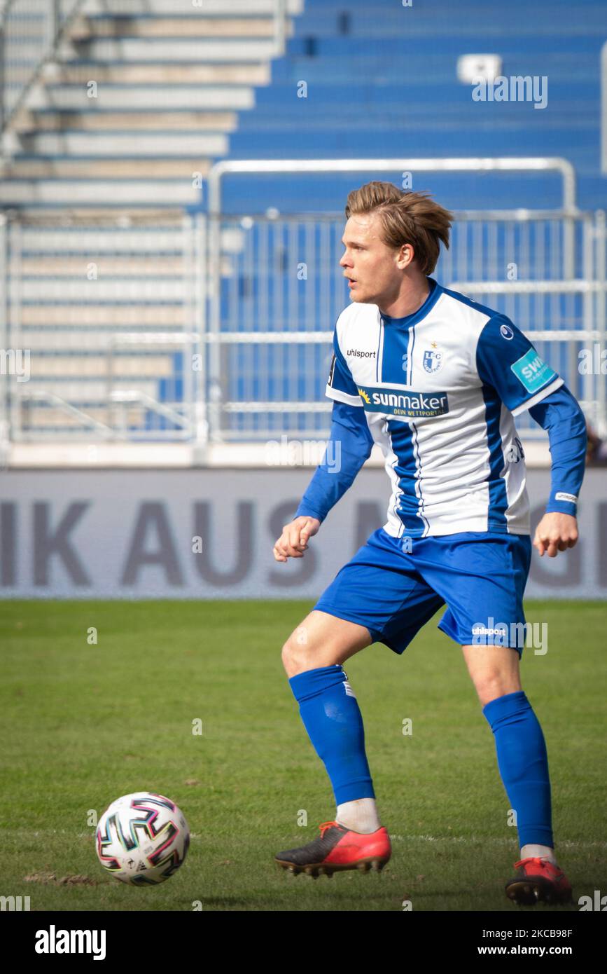 Thore Jacobsen de 1. Le FC Magdeburg contrôle le ballon pendant le 3. Match Liga entre 1. FC Magdeburg et 1. FC Kaiserslautern à MDCC-Arena sur 20 mars 2021 à Magdebourg, Allemagne. (Photo de Peter Niedung/NurPhoto) Banque D'Images