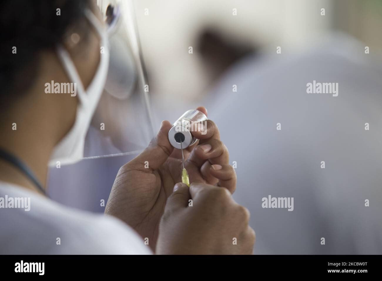 Vaccination dans le quartier de Cuauhtemoc contre le COVID-19 avec le vaccin AstraZeneca, au cours de la sixième étape du plan d'application de doses gratuites pour les adultes de plus de 60 ans à Mexico, Mexique, on 30 mars 2021. (Photo par Cristian Leyva/NurPhoto) Banque D'Images