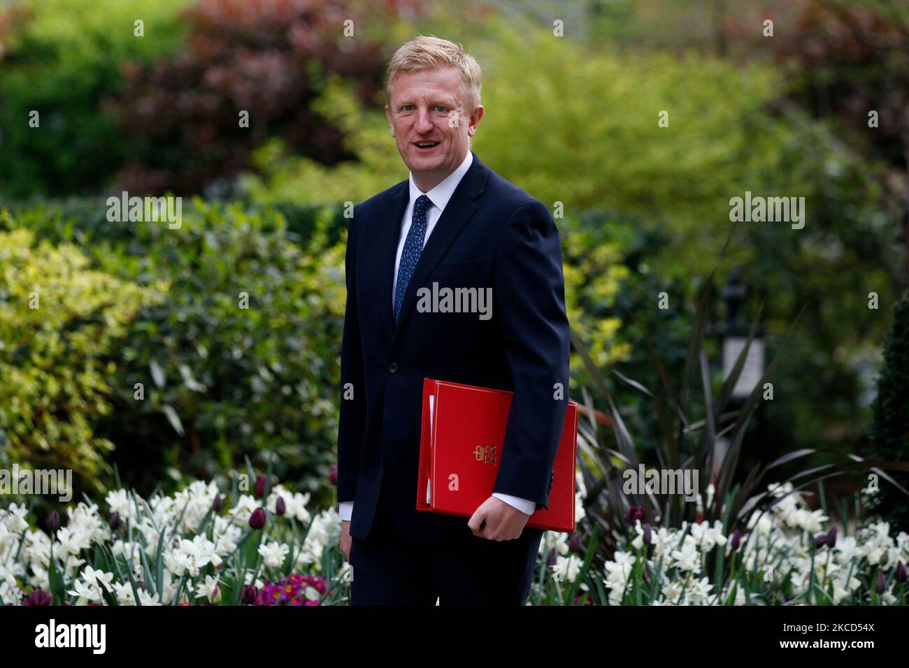 Oliver Dowden, secrétaire d'État au numérique, à la Culture, aux médias et au Sport, député conservateur de Hertsmere, arrive sur Downing Street à Londres, en Angleterre, sur 21 avril 2021. (Photo de David Cliff/NurPhoto) Banque D'Images