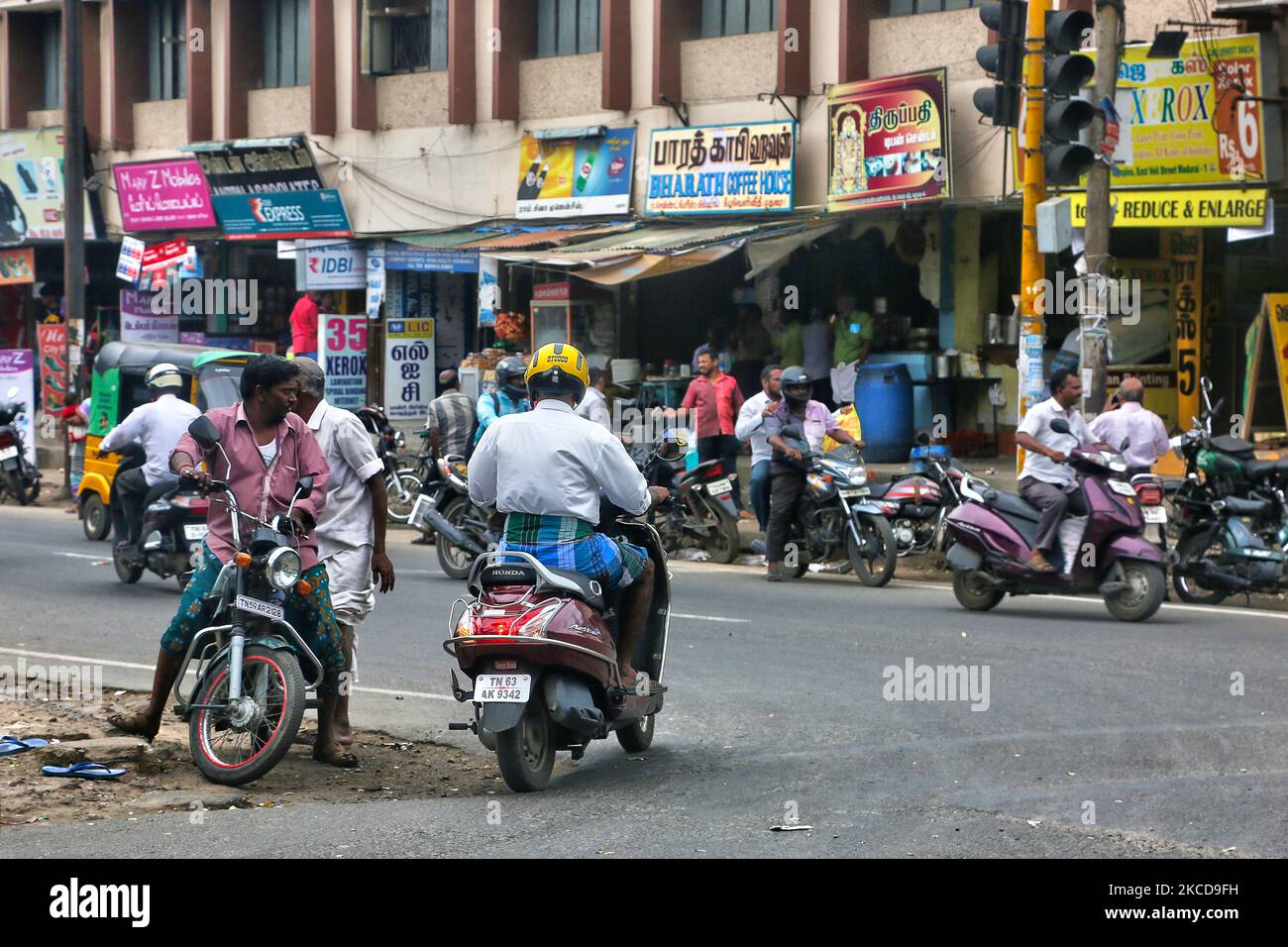 Rue animée à Madurai, Tamil Nadu, Inde. (Photo de Creative Touch Imaging Ltd./NurPhoto) Banque D'Images