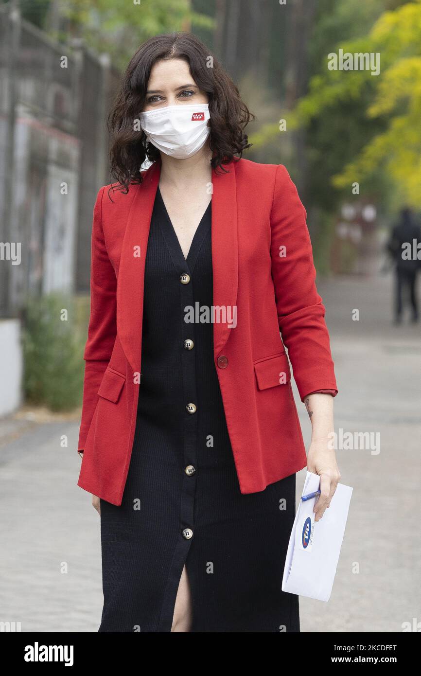 La présidente de la Communauté de Madrid et la candidate PP à la réélection, Isabel Diaz Ayuso, lors de la présentation du programme social du parti pour les élections du 4 mai 26 avril 2021, à la Fondation Carlos Martin, Madrid, Espagne. (Photo par Oscar Gonzalez/NurPhoto) Banque D'Images