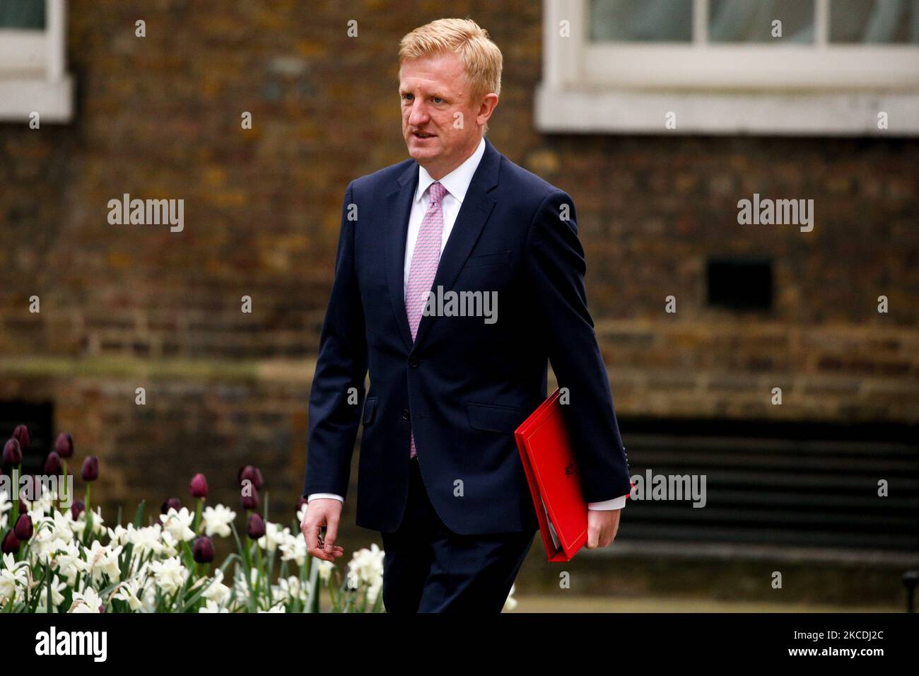 Oliver Dowden, secrétaire d'État au numérique, à la Culture, aux médias et au Sport, député conservateur de Hertsmere, arrive sur Downing Street à Londres, en Angleterre, sur 28 avril 2021. (Photo de David Cliff/NurPhoto) Banque D'Images