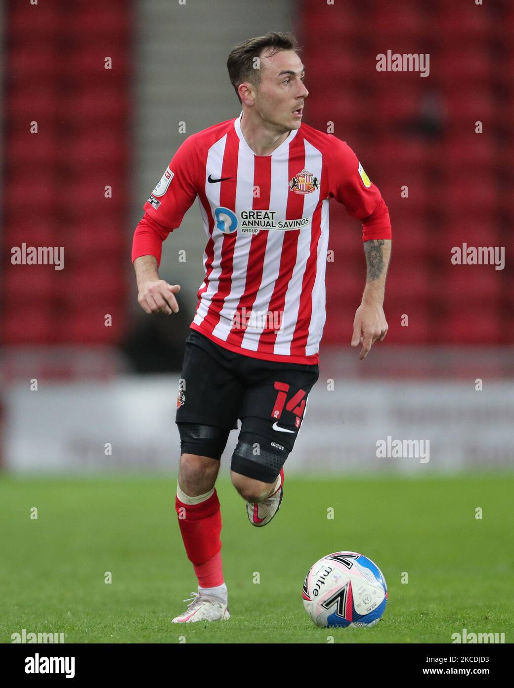 Josh Scowen de Sunderland lors du match Sky Bet League 1 entre Sunderland et Blackpool au stade de Light, Sunderland, Angleterre, le 27th avril 2021. (Photo de Mark Fletcher/MI News/NurPhoto) Banque D'Images