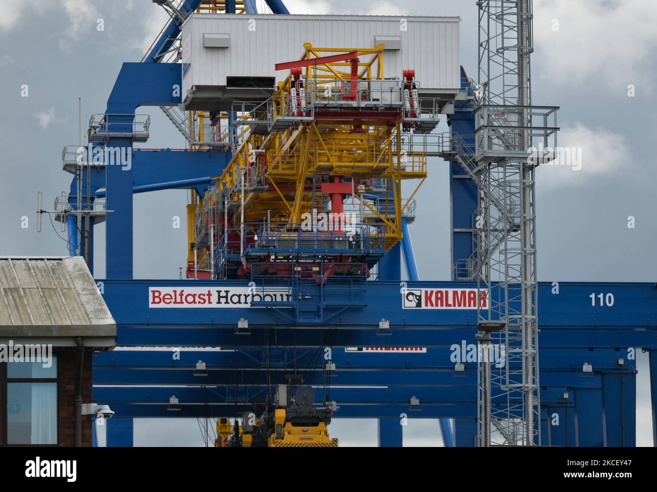 Vue sur les grues maritimes dans le terminal à conteneurs du port de Belfast. Mercredi, 19 mai 2021, à Bangor, comté en bas, Irlande du Nord (photo par Artur Widak/NurPhoto) Banque D'Images