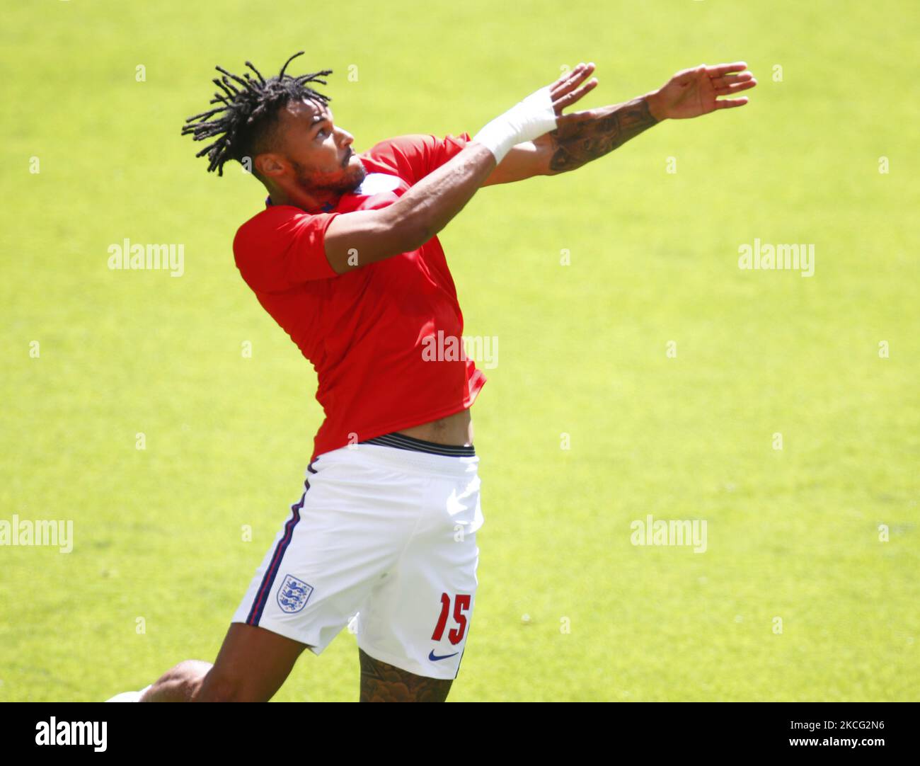 WEMBLEY, Royaume-Uni, JUIN 13: Tyrone Mings (Aston Villa) d'Angleterre pendant l'échauffement de pré-match pendant le Championnat d'Europe Groupe D entre l'Angleterre et la Croatie au stade de Wembley , Londres le 13th juin 2021 (photo par action Foto Sport/NurPhoto) Banque D'Images