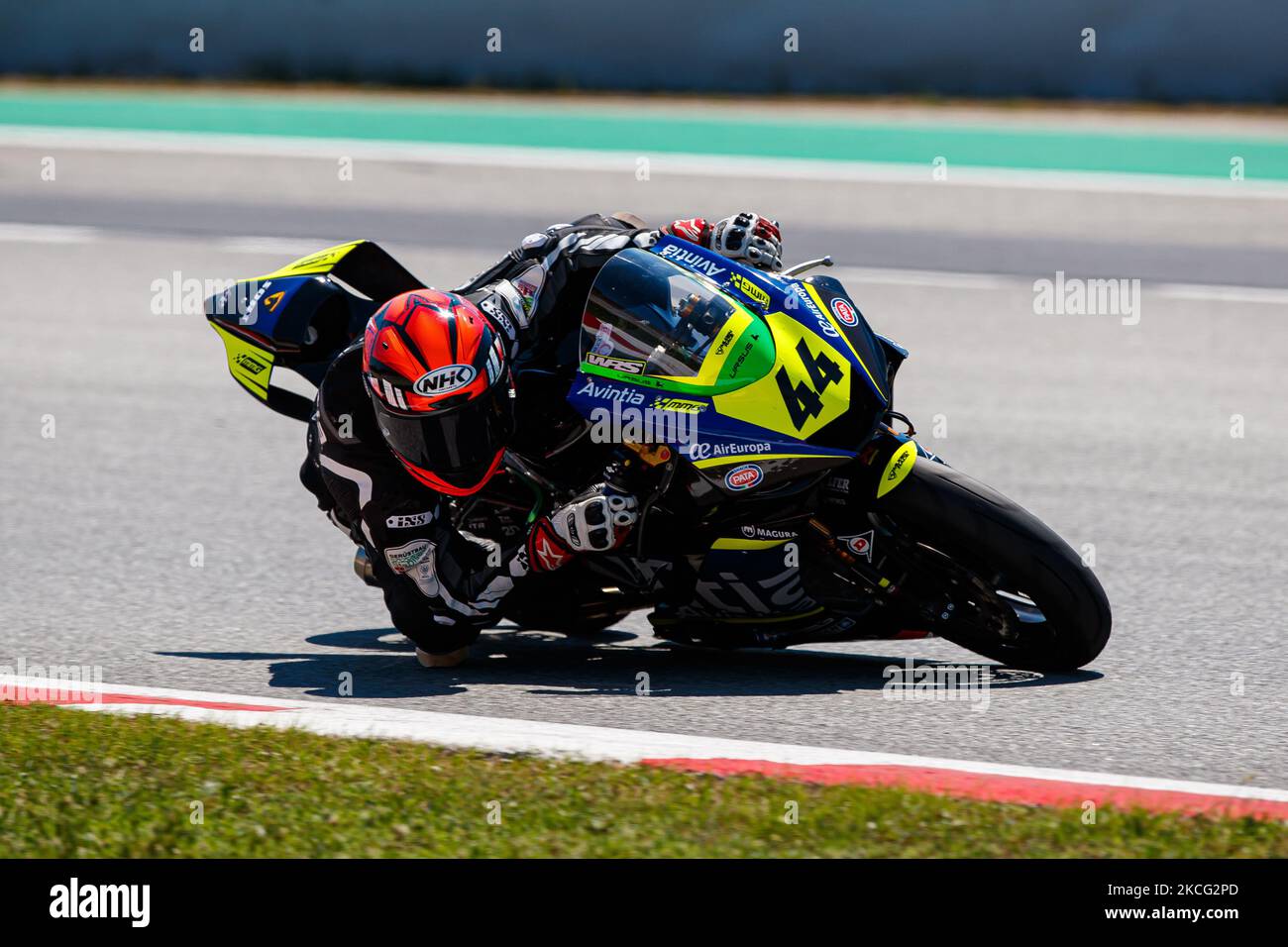 Kevin Orgis d'Allemagne, pilote de l'équipe junior Avintia Eparrainorama avec Yamaha lors de la course moto 2 de FIM CEV Repsol Barcelona sur le circuit Barcelone-Catalunya. (Photo par DAX Images/NurPhoto) Banque D'Images