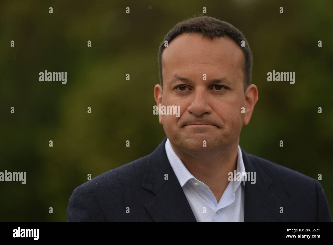 Leo Varadkar, Tanaiste (chef adjoint du gouvernement irlandais) et ministre de l'entreprise, du Commerce et de l'emploi, prend la parole lors d'une conférence de presse à l'intérieur du zoo de Dublin. Le mercredi 16 juin 2021, à Dublin, Irlande. (Photo par Artur Widak/NurPhoto) Banque D'Images