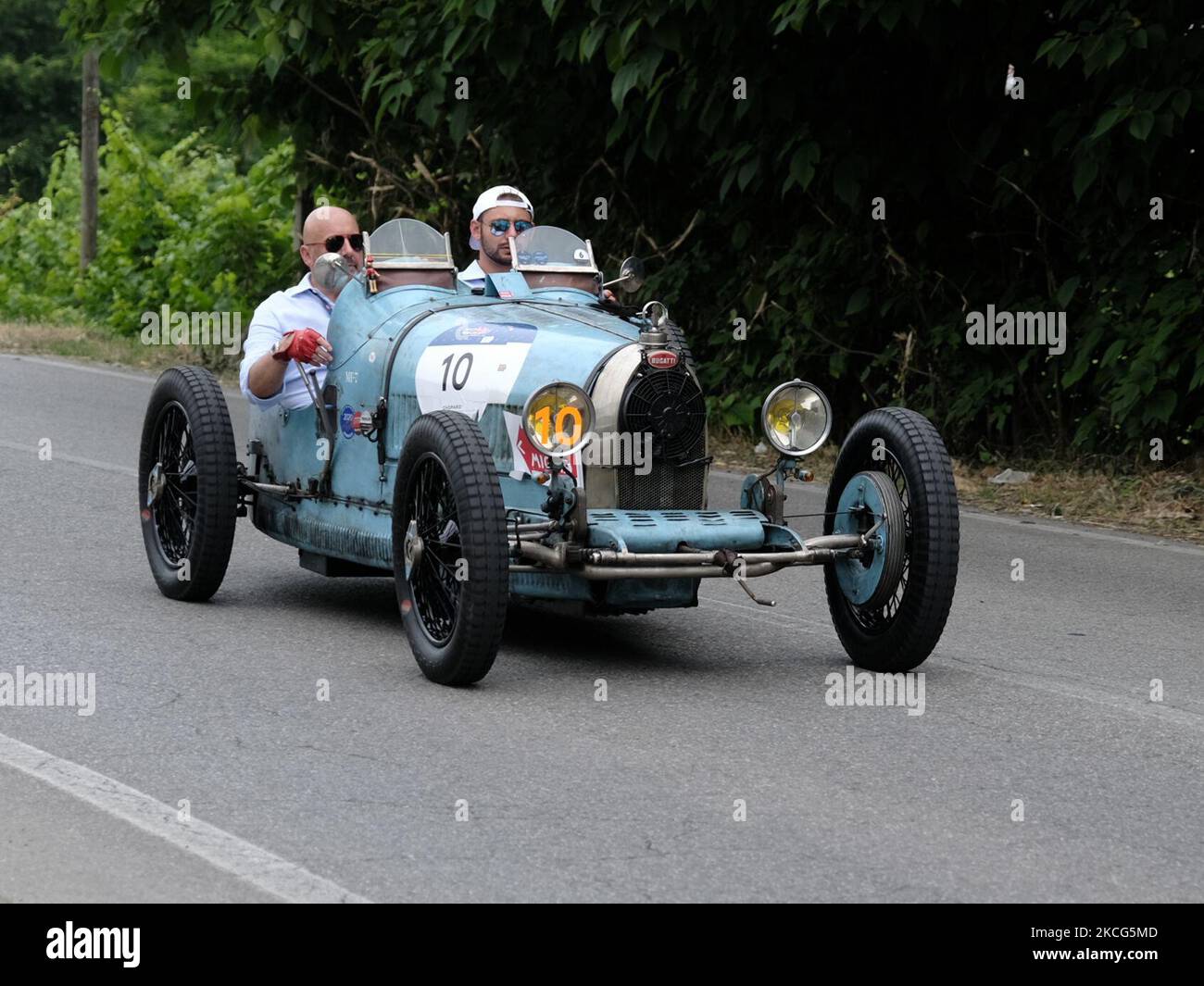 MAURO FERRARI (I) BUGATTI/T35 (1925) au cours de la première étape de 1000 Miglia 2021, à Borgosatollo (BS), Italie sur 16 juin 2021. (Photo de Loris Roselli/NurPhoto) Banque D'Images