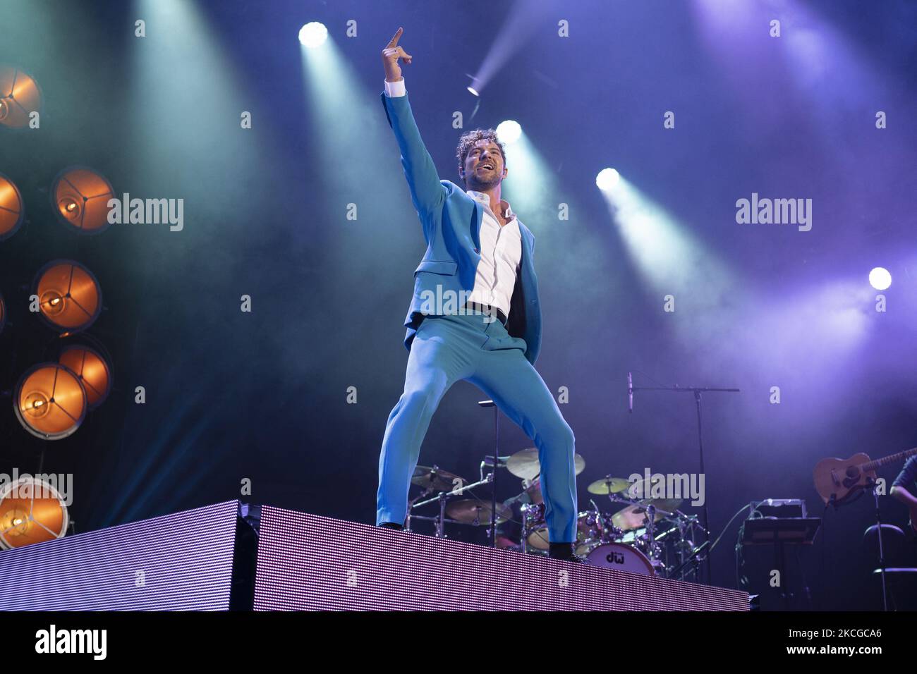 Le chanteur David Bisbal lors de la représentation de l'en TUS AVIONS 2021 tour au Palacio de los Deportes à Madrid, Espagne, le 22 juin 2021. (Photo par Oscar Gonzalez/NurPhoto) Banque D'Images