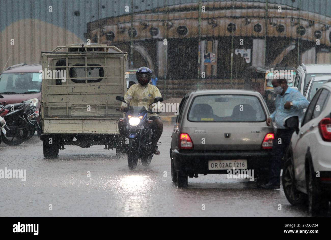 La mousson tombe dans la capitale de l'État indien de l'est, Bhubaneswar, sur 23 juin 2021. (Photo par STR/NurPhoto) Banque D'Images