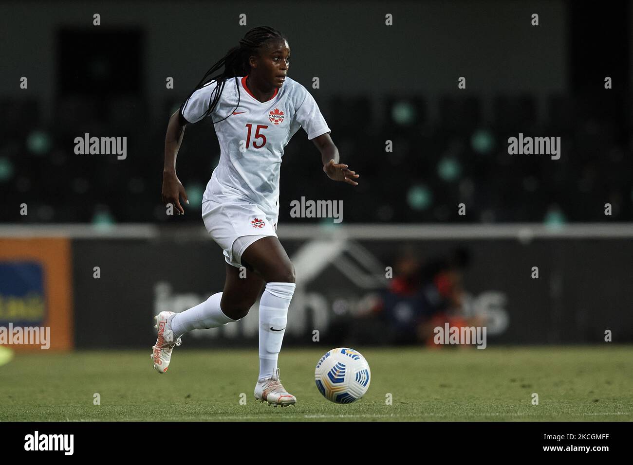 Nichelle Prince of Canada court avec le ballon pendant le match amical international des femmes entre le Brésil et le Canada à l'Estadio Cartagonova on 14 juin 2021 à Cartagena, Espagne (photo de Jose Breton/pics action/NurPhoto) Banque D'Images