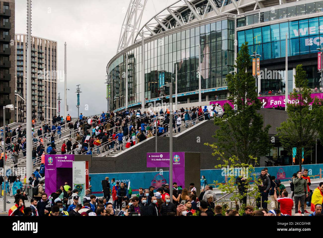 A View of Wembley Stadium à Londres, Grande-Bretagne, 6 juillet 2021. 60 000 fans sont admis à Wembley pour la demi-finale et la finale de l'Euro 2020 après qu'un accord a été conclu entre le gouvernement britannique et l'UEFA. Wembley doit être autorisé à ouvrir jusqu'à 75% de sa capacité de 90 000 pour les trois jeux, devant être joué le 6,7, et le 11 juillet, respectivement. (Photo de Maciek Musialek/NurPhoto) Banque D'Images