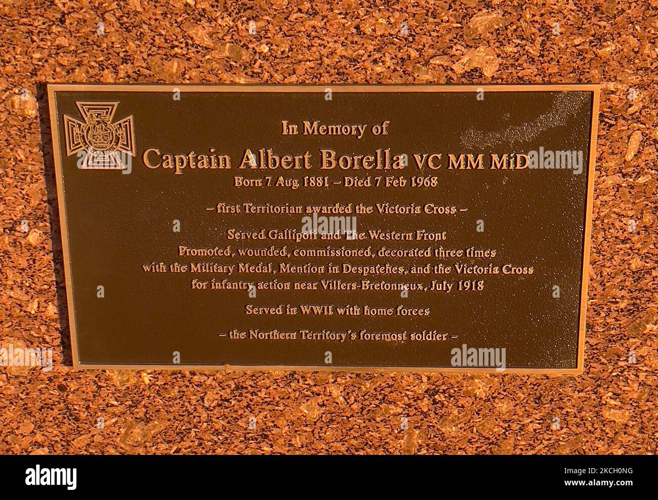 Darwin, Australie – 17 octobre 2022 : plaque commémorative de l'un de ceux du territoire du Nord qui ont servi dans les différents conflits dans lesquels au Banque D'Images
