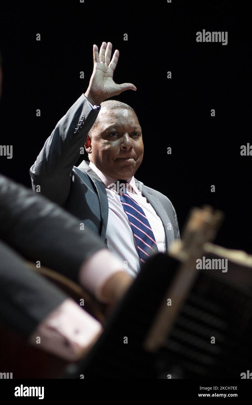 Le trompettiste de jazz américain Wynton Marsalis se produit en concert avec Jazz à l'Orchestre du Centre Lincoln pendant le festival de musique Noches del Botanico au Real Jardín Botánico Alfonso XIII sur 13 juillet 2021 à Madrid, Espagne. (Photo par Oscar Gonzalez/NurPhoto) Banque D'Images