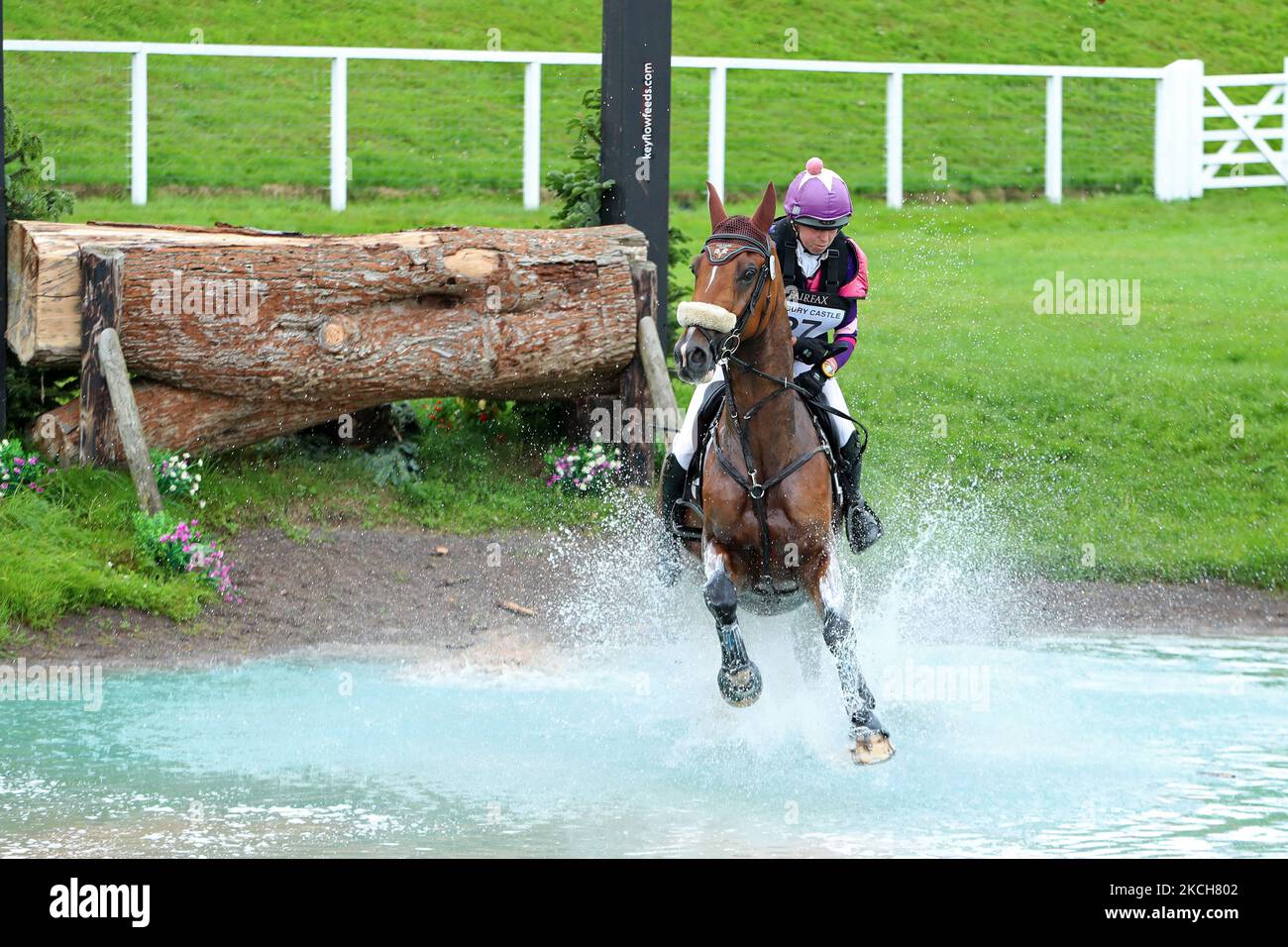 Ginny Howe à cheval Undalgo de Windsor pendant l'événement 4* Cross Country au Barbury Castle International Horse Trials, Marlborough, Wiltshire, Royaume-Uni, le dimanche 11th juillet 2021. (Photo de Jon Bromley/MI News/NurPhoto) Banque D'Images