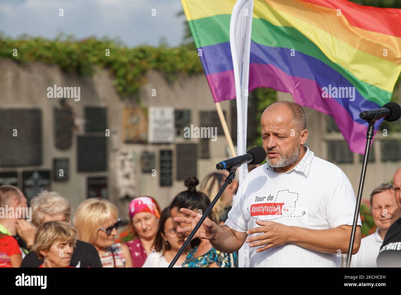 Le juge Piotr Gaciarek, un des symboles de la défense des tribunaux indépendants en Pologne, est vu à Gdansk, Pologne le 17 juillet 2021, le Tour de Constitution est un événement qui promeut la constitution polonaise et appelle au rétablissement de l'État de droit dans un Parlement dirigé par le gouvernement autoritaire de droit et de justice (PiS) (photo de Michal Fludra/NurPhoto) Banque D'Images