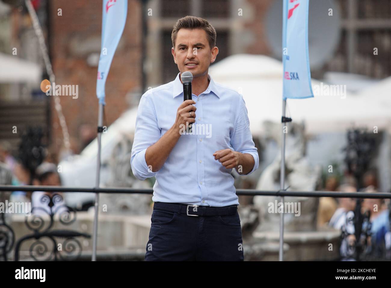 Le député Arkadiusz Myrcha s'adressant à la foule est vu à Gdansk, Pologne le 19 juillet 2021 Tusk a annoncé qu'il allait vaincre le parti actuel au pouvoir (PiS) et ramener le pays aux valeurs européennes (photo de Michal Fludra/NurPhoto) Banque D'Images