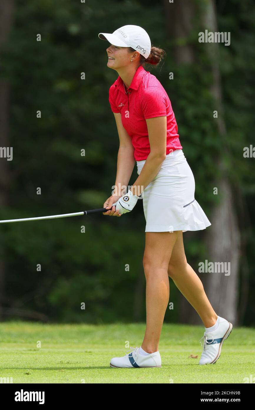 Esther Henseleit, de Hambourg, Allemagne, réagit à son tir du fairway de 14th lors de la troisième partie du tournoi de golf classique du Marathon LPGA au Highland Meadows Golf Club de Sylvania, Ohio, États-Unis Samedi, 10 juillet 2021. (Photo par Amy Lemus/NurPhoto) Banque D'Images