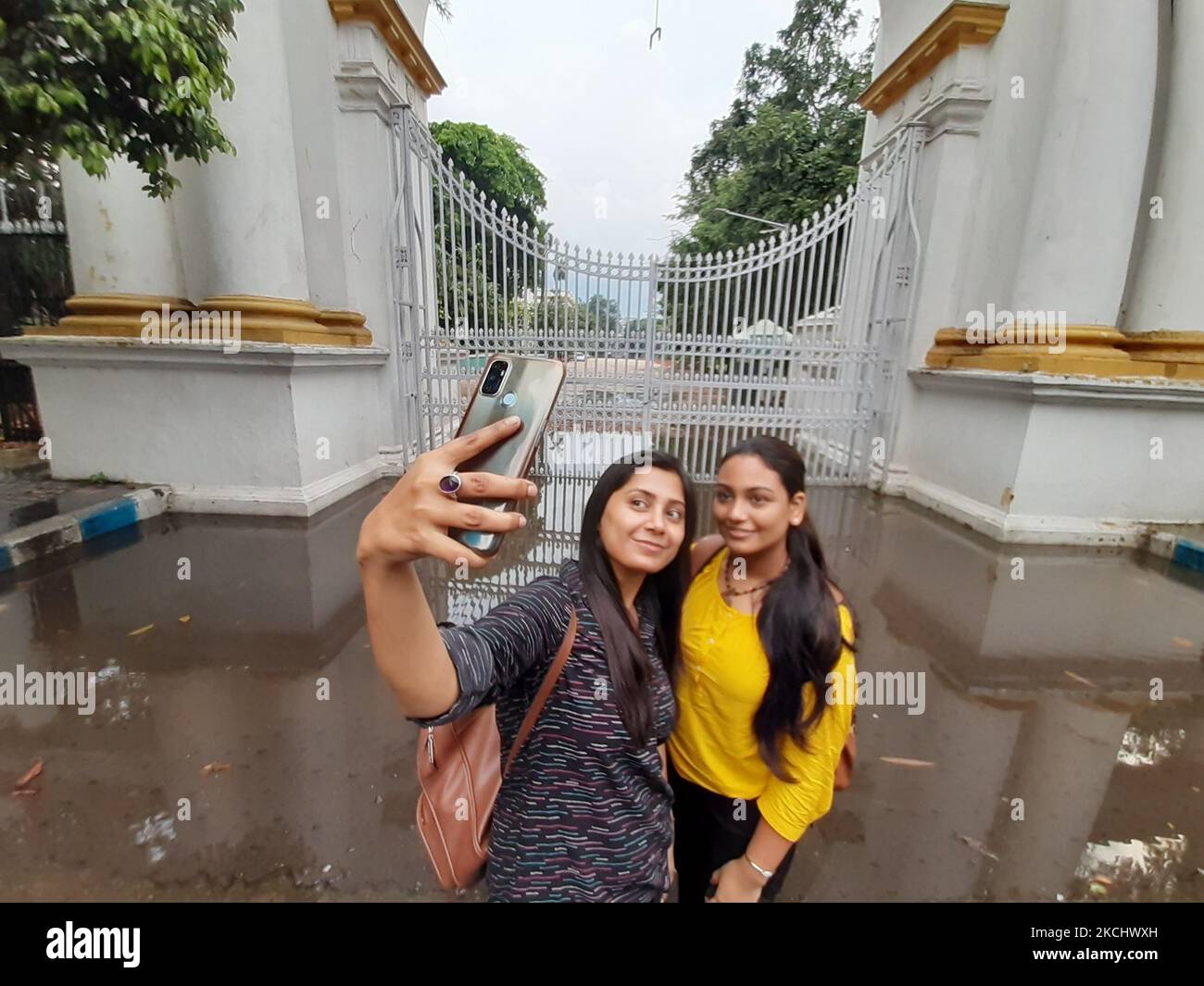 Une rue inondée à la mousson lourde pleut à Kolkata sur 28 juillet,2021. (Photo de Debajyoti Chakraborty/NurPhoto) Banque D'Images