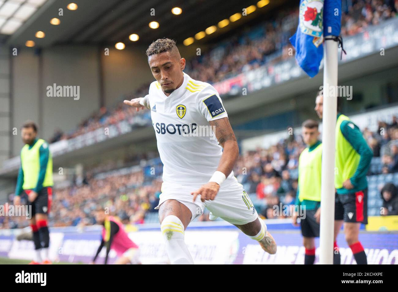 Raphinha, de Leeds United, prend un virage lors du match d'avant-saison entre Blackburn Rovers et Leeds United à Ewood Park, Blackburn, le mercredi 28th juillet 2021. (Photo de Pat Scaasi/MI News/NurPhoto) Banque D'Images