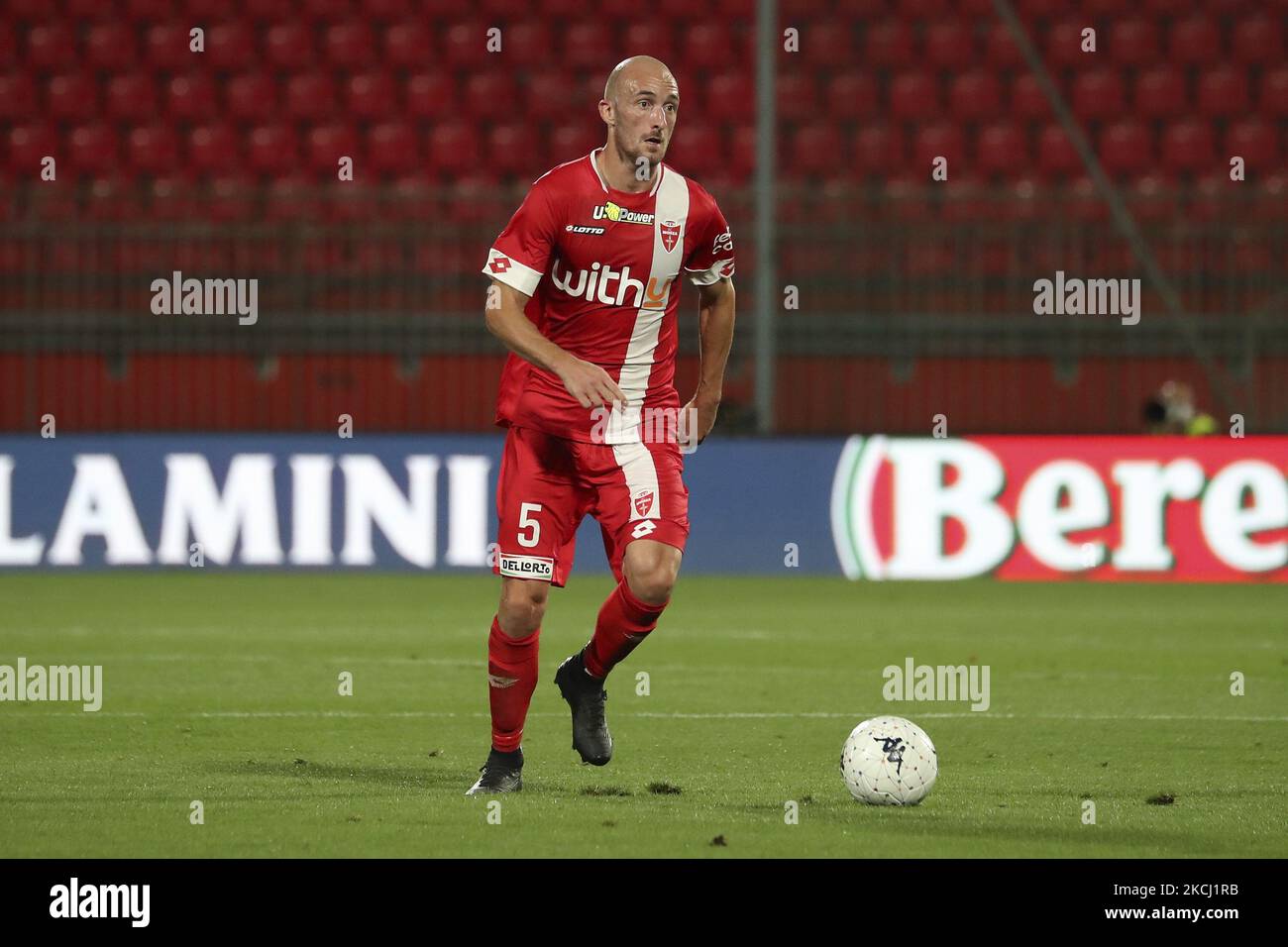 Luca Caldirola d'AC Monza en action pendant à la pré-saison de match amical entre AC Monza et Juventus - Trofeo Berlusconi 2021 - au Stadio Brianteo sur 31 juillet 2021 à Monza, Italie. (Photo de Giuseppe Cottini/NurPhoto) Banque D'Images