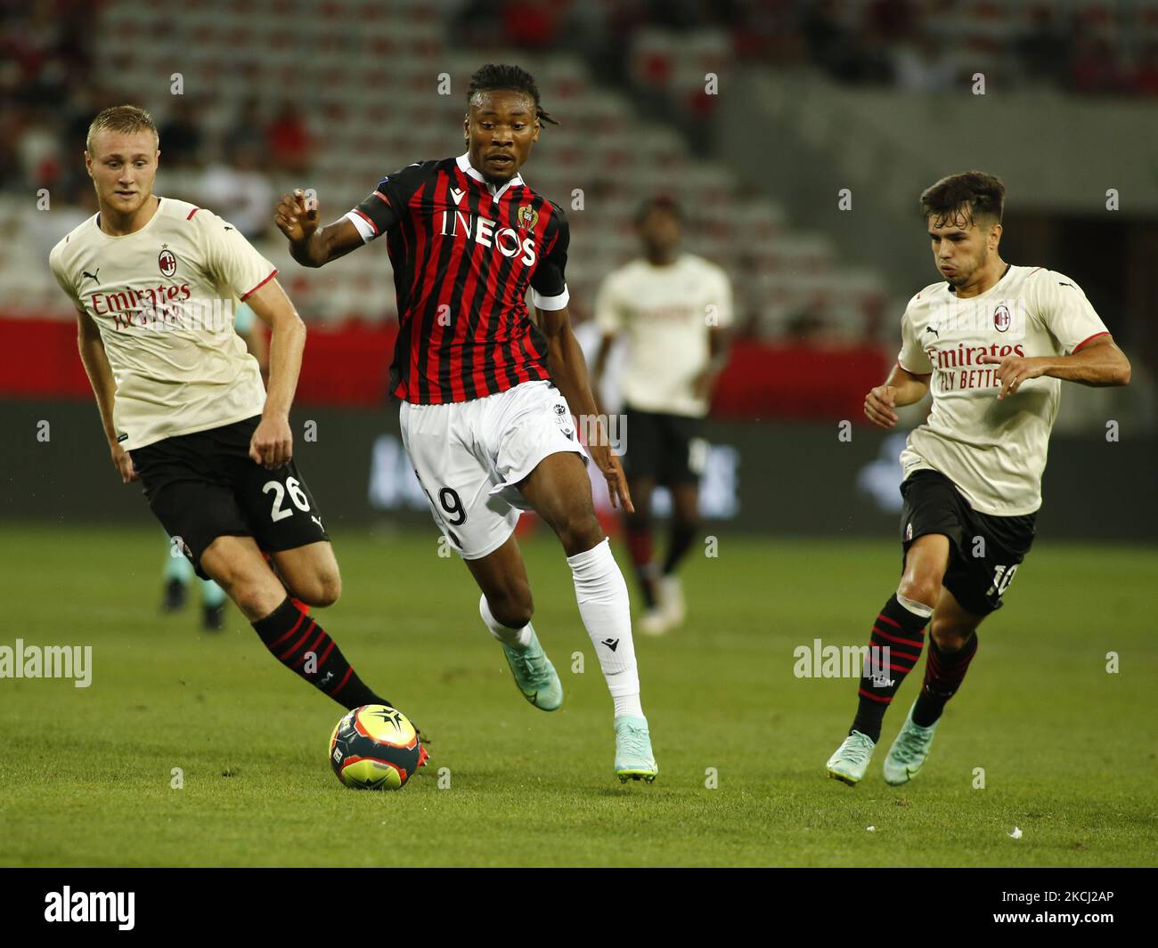 Khephren Thuram pendant un match amical entre Nice et Milan à Nice, sur 31 juillet 2021. (Photo de Loris Roselli/NurPhoto) Banque D'Images