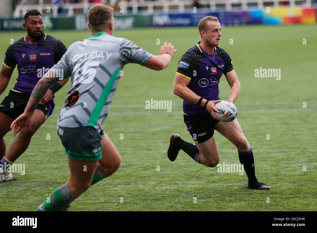 Josh Woods, de Newcastle Thunder, cherche du soutien dans les attaques lors du match DE championnat DE BETFRED entre Newcastle Thunder et Whitehaven RLFC à Kingston Park, Newcastle, le dimanche 1st août 2021. (Photo de Chris Lishman/MI News/NurPhoto) Banque D'Images