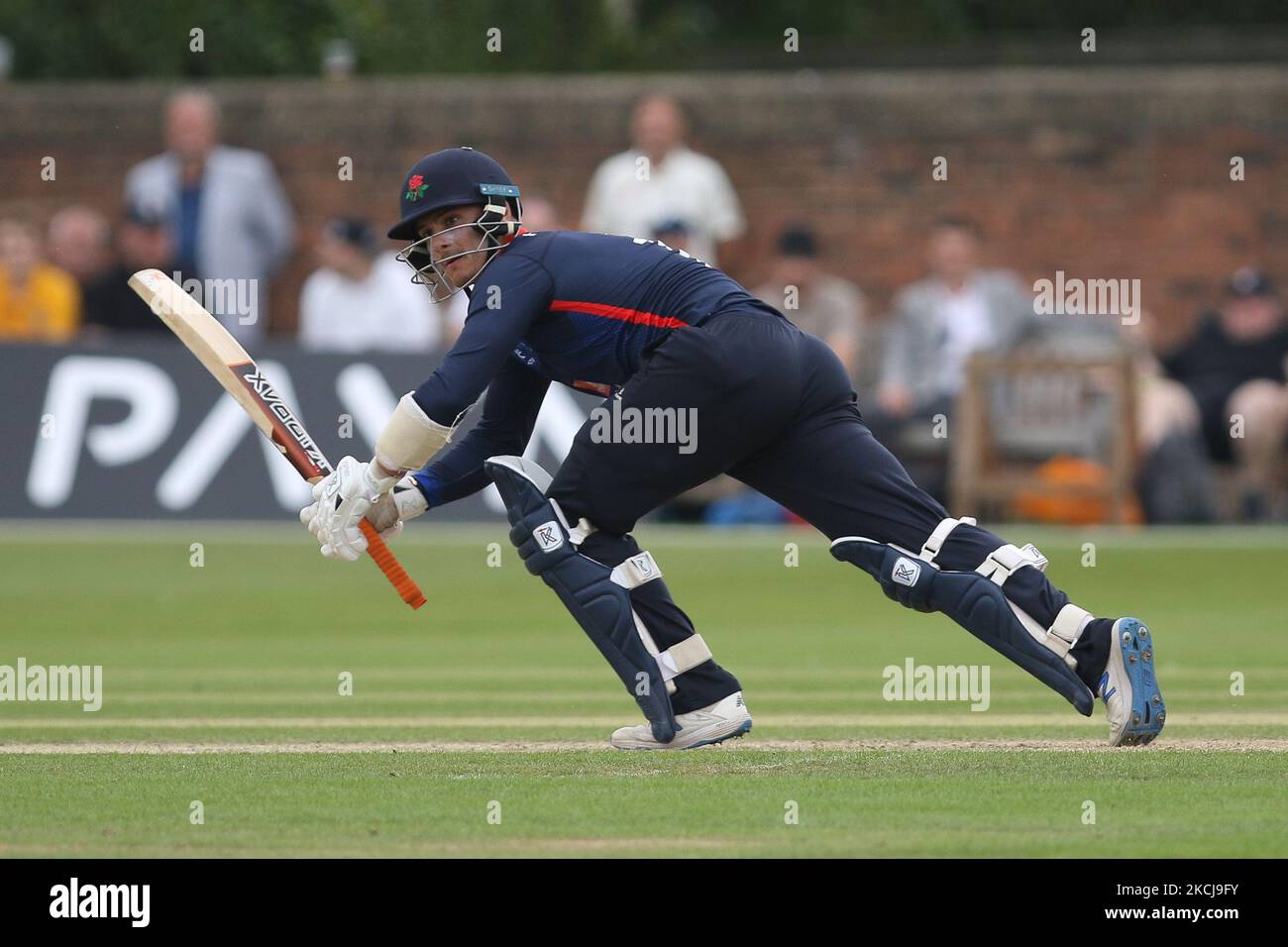 Rob Jones de Lancashire chauves-souris lors du match de la Royal London One Day Cup entre le Durham County Cricket Club et le Lancashire à Roseworth Terrace, Newcastle upon Tyne, le jeudi 5th août 2021. (Photo de will Matthews/MI News/NurPhoto) Banque D'Images