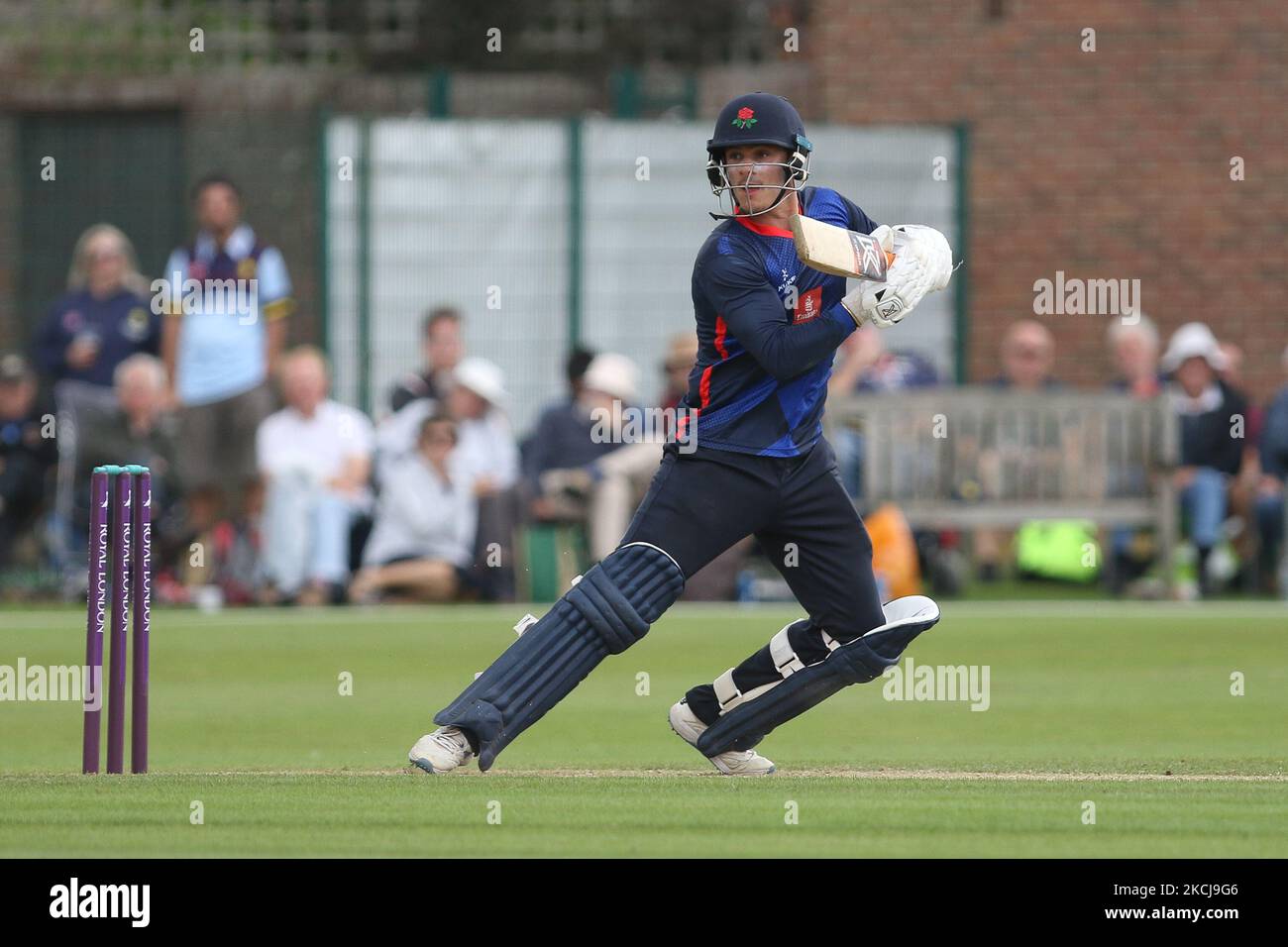 Rob Jones de Lancashire chauves-souris lors du match de la Royal London One Day Cup entre le Durham County Cricket Club et le Lancashire à Roseworth Terrace, Newcastle upon Tyne, le jeudi 5th août 2021. (Photo de will Matthews/MI News/NurPhoto) Banque D'Images