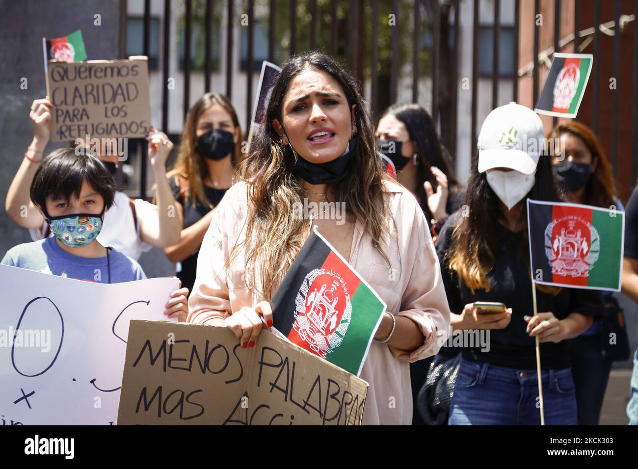 Alessandra Rojo de la Vega, membre du Congrès de Mexico, prononce un discours sur 23 août 2020 à Mexico. Des femmes protestent devant le Secretaria de Relaciones Exteriores (SRE) pour demander à l'État mexicain d'aider les femmes d'Afghanistan dans un refuge politique. (Photo de Guillermo Gutierrez/NurPhoto) Banque D'Images