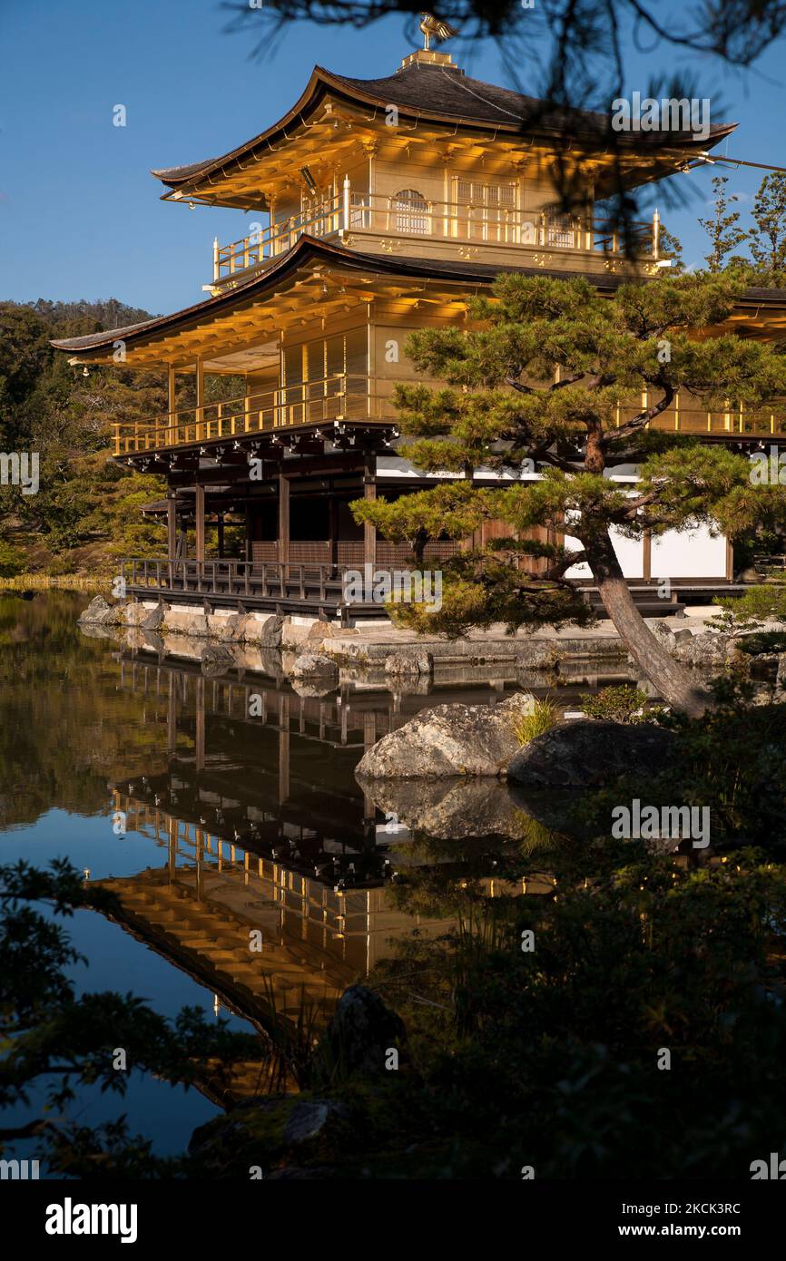 Templo dorado de kioto Banque D'Images