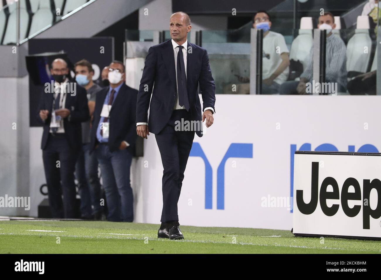 Massimiliano Allegri entraîneur en chef de Juventus montre son éjection lors de la série Un match entre Juventus et Empoli FC au stade Allianz sur 28 août 2021 à Turin, Italie. (Photo de Giuseppe Cottini/NurPhoto) Banque D'Images