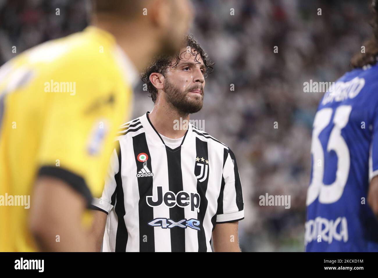 Manuel Locatelli de Juventus regarde pendant la série Un match entre Juventus et Empoli FC au stade Allianz de 28 août 2021 à Turin, Italie. (Photo de Giuseppe Cottini/NurPhoto) Banque D'Images