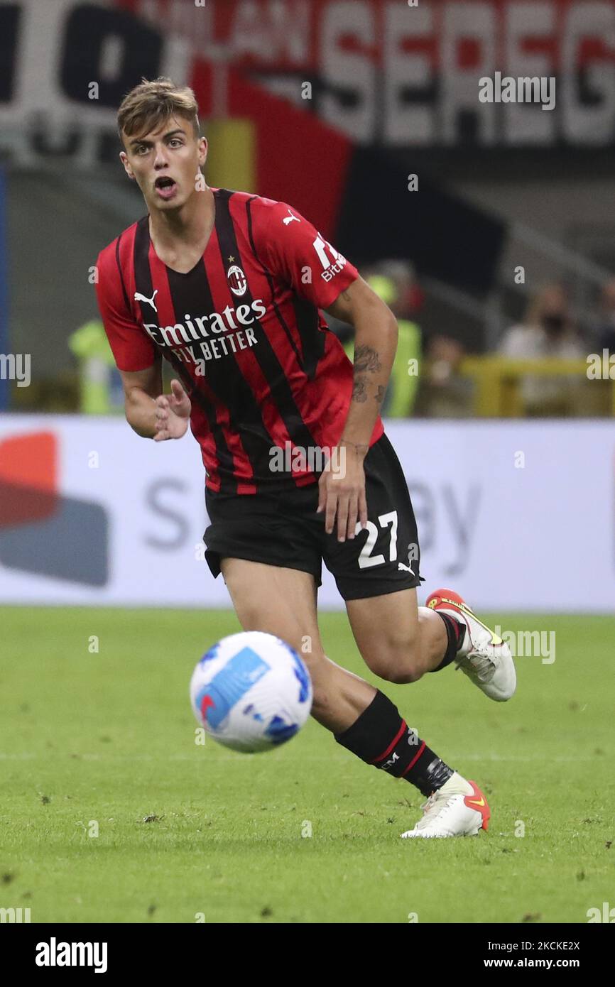 Daniel Maldini de l'AC Milan en action pendant la série Un match entre l'AC Milan et Cagliari Calcio au Stadio Giuseppe Meazza sur 29 août 2021 à Milan, Italie. (Photo de Giuseppe Cottini/NurPhoto) Banque D'Images