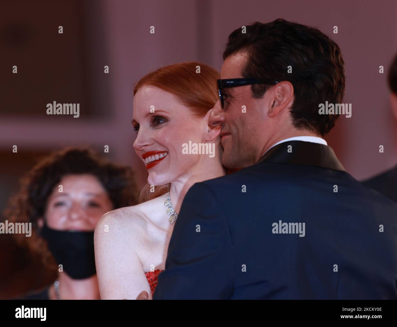 Jessica Chastain, Oscar Isaac assiste au tapis rouge du film