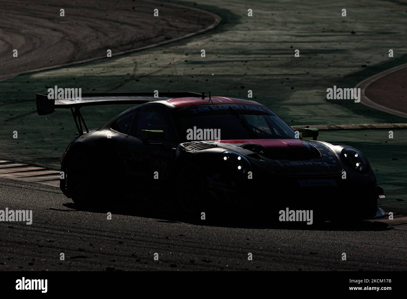 Pilotes : Jurgen Haring, Bobby Gonzales, Wolfgang Triller et Marco Seefried de Herberth Motorsport avec Porsche 911 GT3 R (991 II) pendant la course HANKOOK 24H BARCELONE 2021 sur le circuit de Catalunya. (Photo par DAX Images/NurPhoto) Banque D'Images